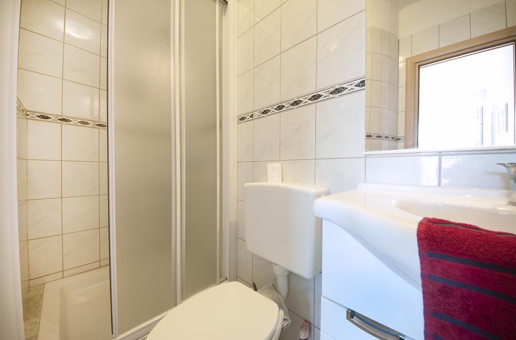 Guest House Loranum Sevid Bilik gambar